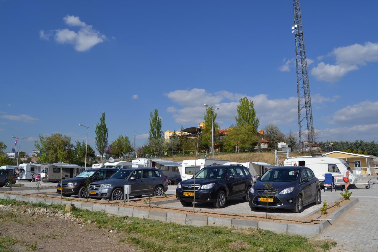 Ulasan Hotel Caravan Camping Ankara Bagian luar foto