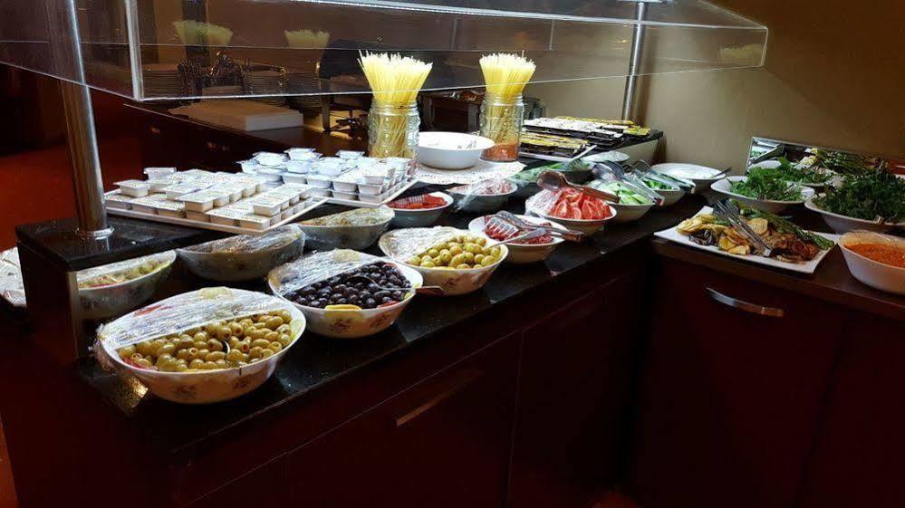 Ulasan Hotel Caravan Camping Ankara Bagian luar foto
